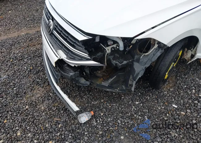 3VW7M7BU5PM026190: 42477931