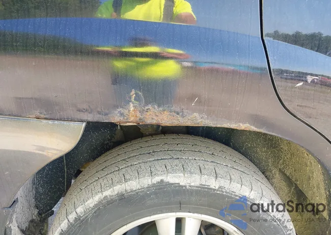 KNDJE723X87453910: 42477959