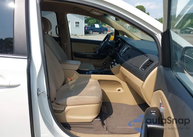 KNDMB5C16G6125279: 42477509