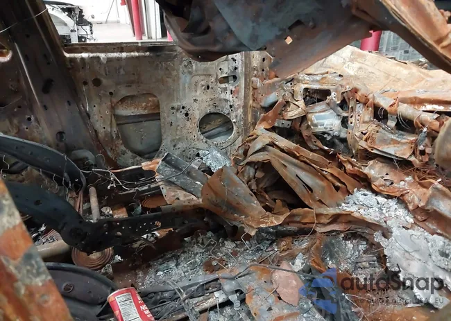 1FM5K7D89HGA93348: 42477713