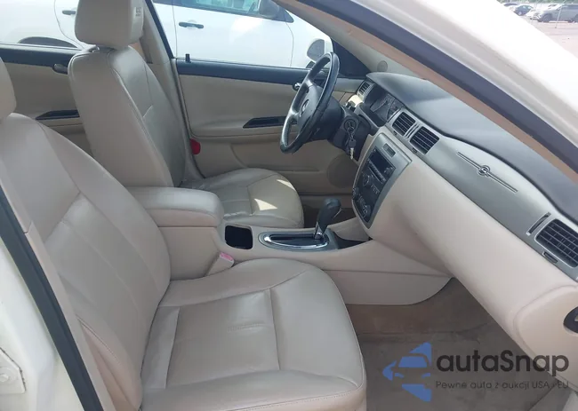 2G1WD58C489130142: 42478733