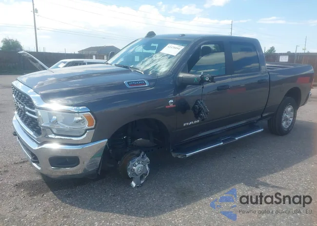 3C6UR5DL4RG303677: 42478894