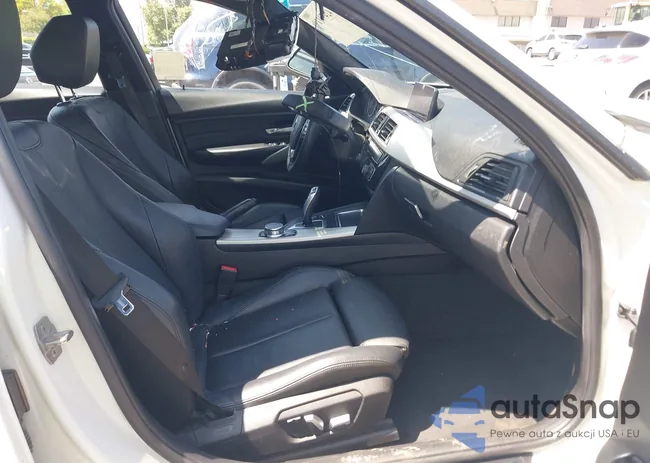 WBA8E1G50JNU93658: 42479119