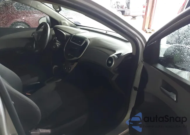 1G1JD5SB2K4144335: 42479272