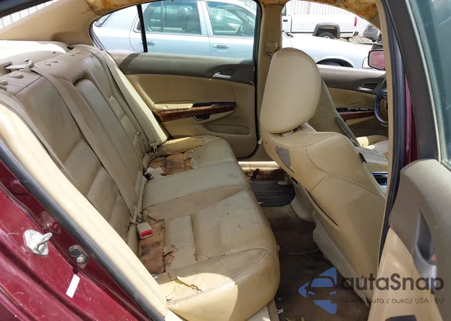 1HGCP2F84AA024462: 42479313