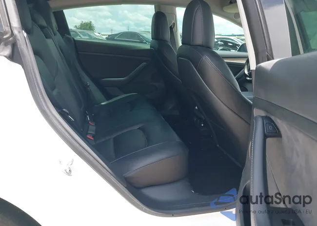 5YJ3E1EB8NF289457: 42478541