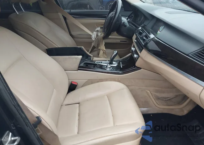 WBAFR7C59CC813336: 42479804