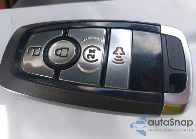 1FMEE5DP1NLA79367: 42479924