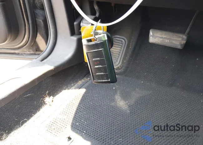 1G6KA5E63BU102374: 42480023