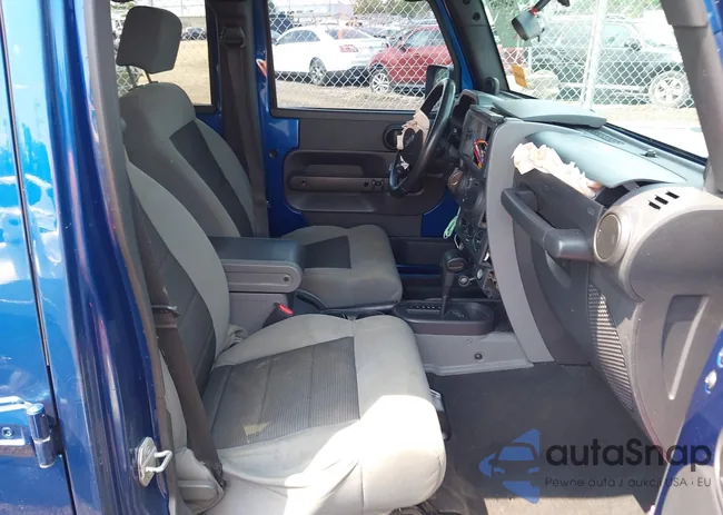 1J4BA3H18AL135645: 42480045