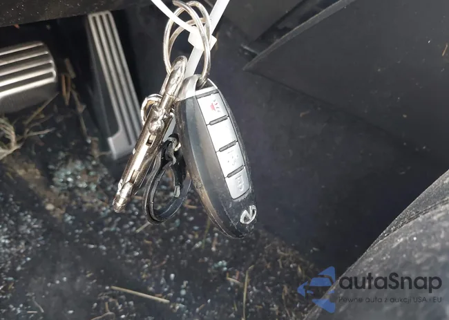 JN8AS1MW1CM150767: 42480151