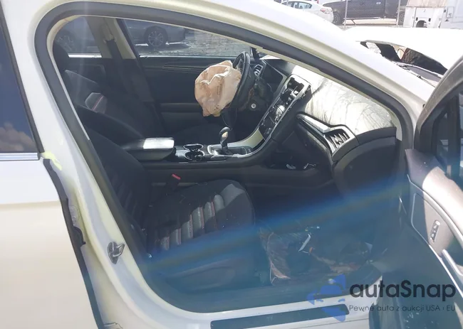 3FA6P0HD7ER161973: 42480209