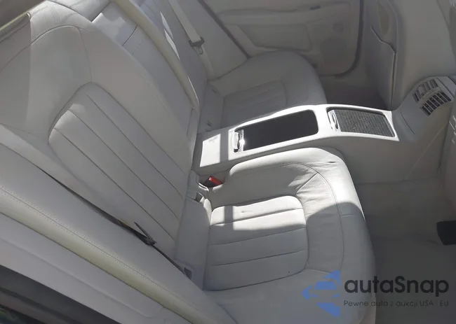 WDDLJ7DB4DA061243: 42480213