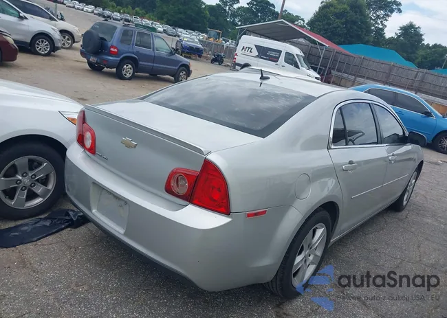 1G1ZB5E19BF330213: 42479355