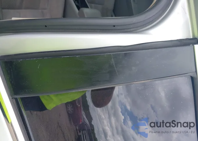 1G1ZB5E19BF330213: 42479355