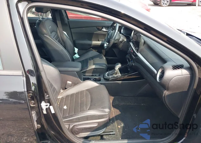 3KPF54AD9NE429107: 42480607