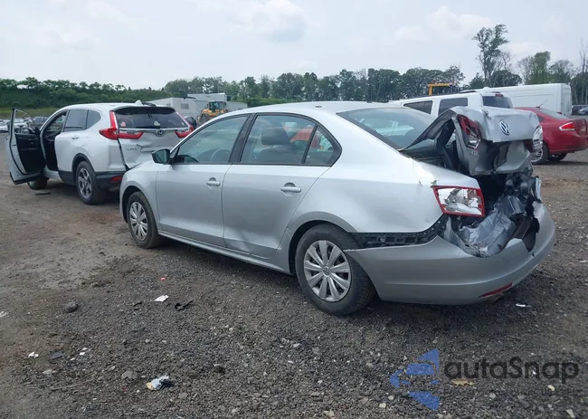 3VW2K7AJ3EM244603: 42482017