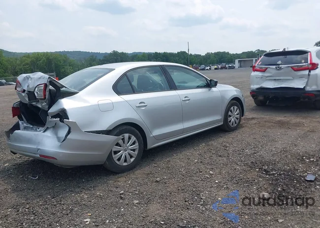 3VW2K7AJ3EM244603: 42482017