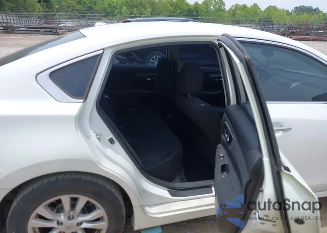 1N4AL3AP4EC403662: 42482142