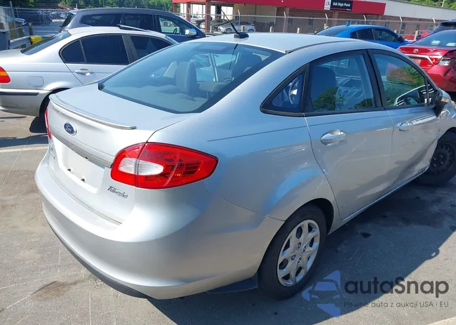 3FADP4BJ2DM174459: 42482255