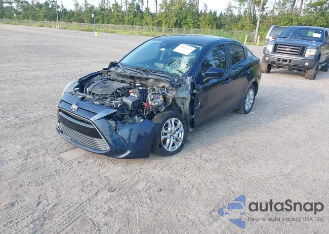 3MYDLBYV1HY187983: 42481374