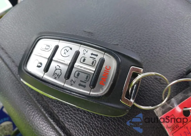 2C4RC1DG0MR569650: 42481514