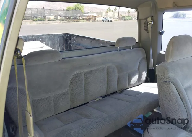 2GCEC19K0S1160605: 42481541