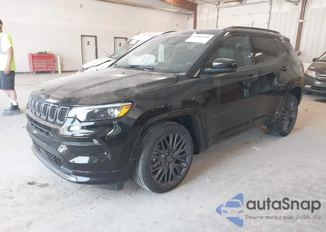 3C4NJDCN8PT546852: 42482936