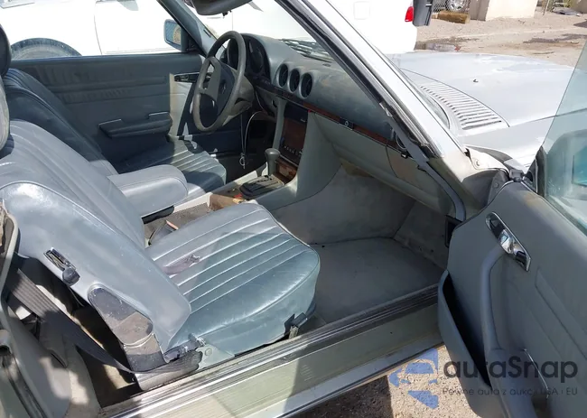 WDBBA45A8CB017571: 42483211