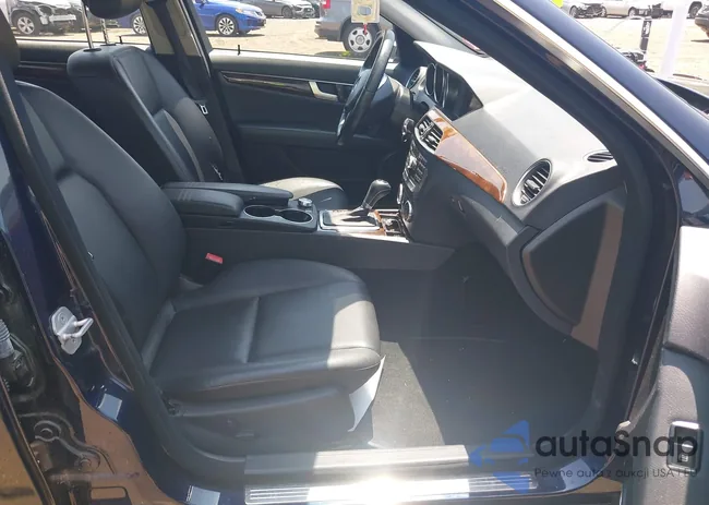 WDDGF8AB0DR253144: 42483257