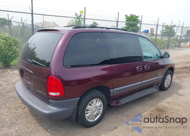 2P4GP45G8XR219355: 42482440