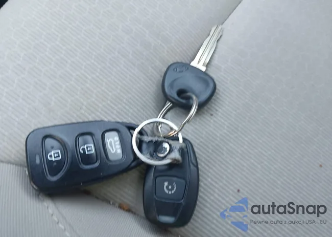 KMHD84LF4HU381059: 42482519