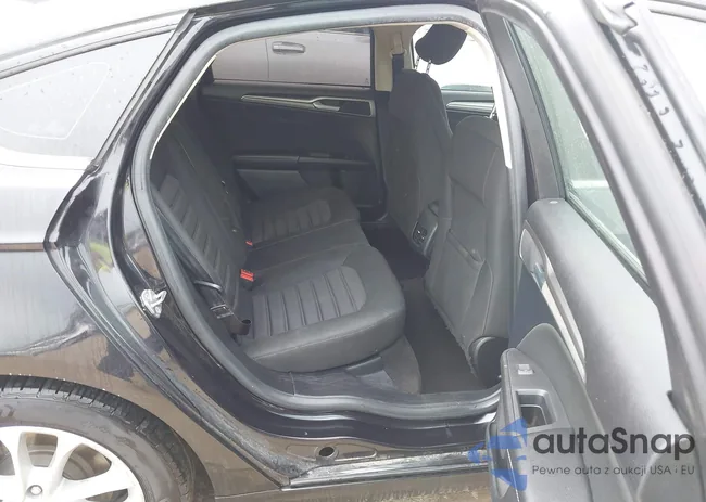 3FA6P0LU5KR195915: 42484088