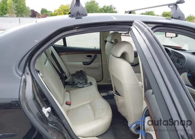 YS3FD49Y661006072: 42484089