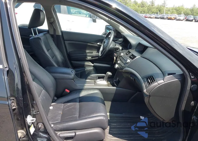 1HGCP2F65BA108127: 42484149