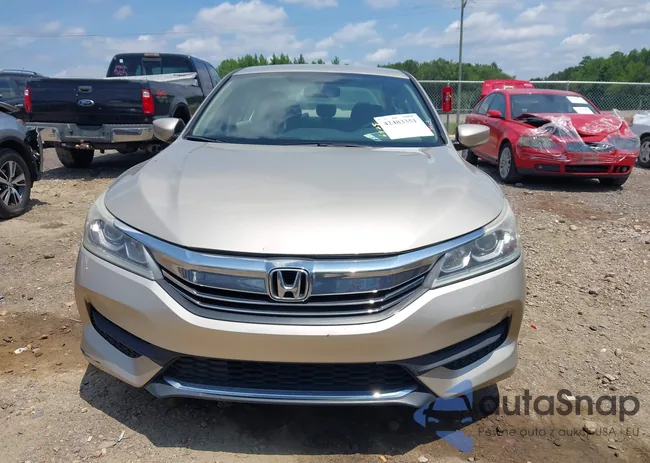 1HGCR2F38HA016292: 42483351