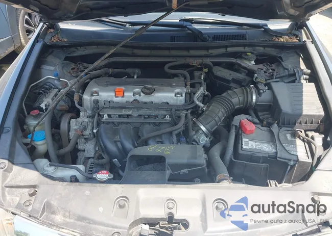 1HGCP2F77CA117664: 42483663