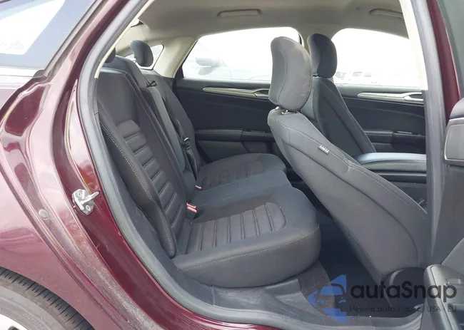 3FA6P0LU2HR244769: 42483694