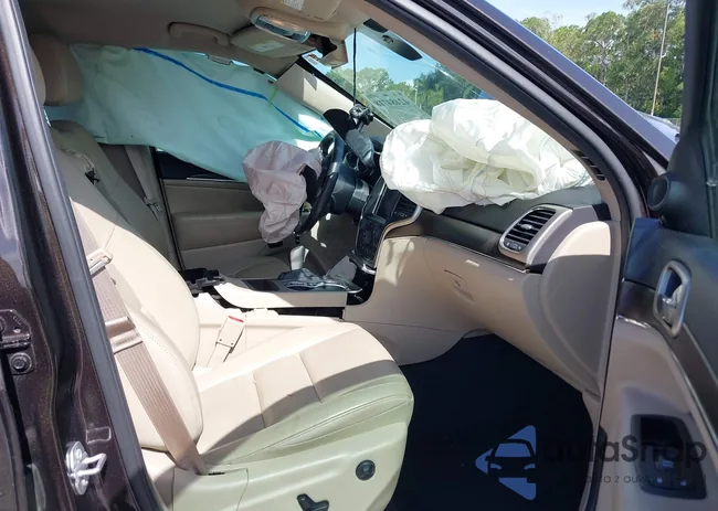 1C4RJEBG2HC685835: 42484718