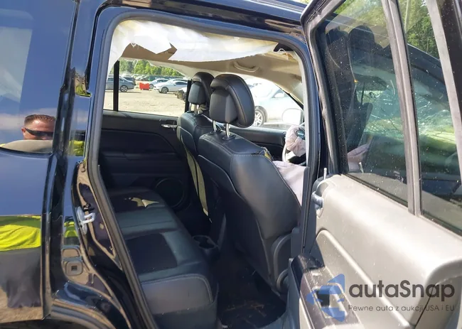 1C4NJCBA7ED730224: 42484752