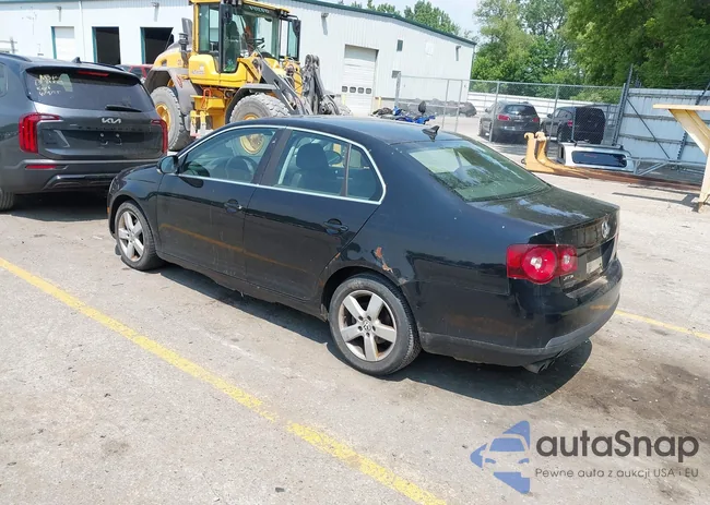 3VWRZ71K18M160304: 42484836