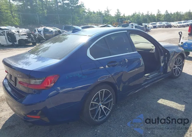 3MW5R7J01L8B09898: 42484534