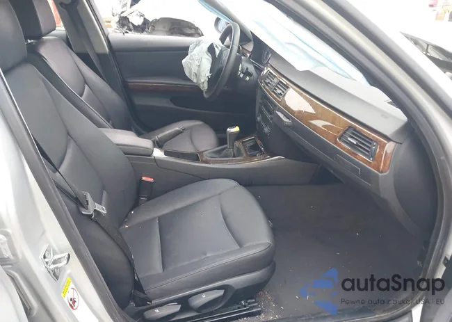 WBAVB17516NH93280: 42484601