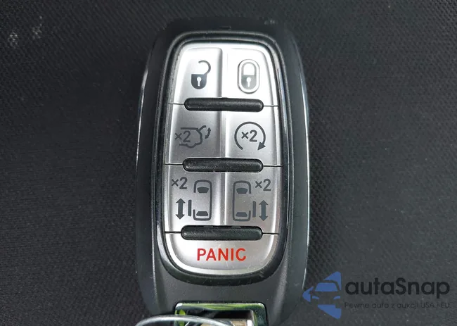 2C4RC1FG6PR561408: 42484631