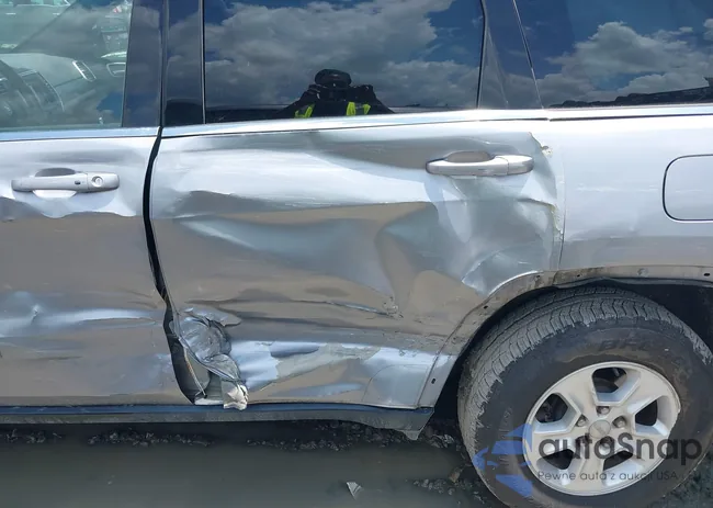 1C4RJEAG4GC391059: 42485892