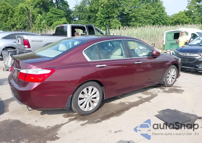 1HGCR2F79EA274173: 42486133