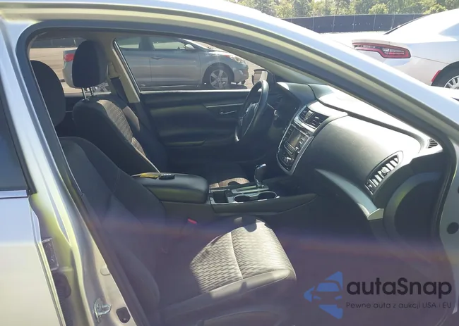 1N4AL3AP0JC246884: 42486259