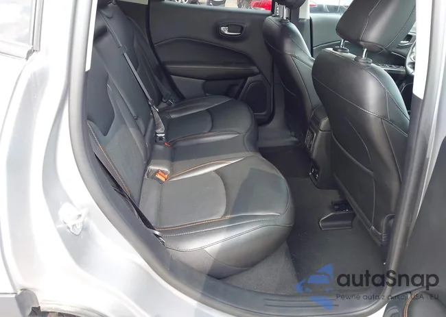 3C4NJDCB1MT506372: 42485424