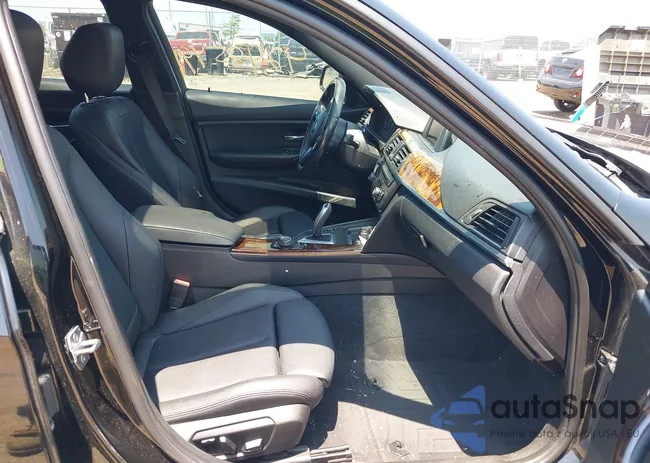 WBA3C3G50ENR25862: 42485499