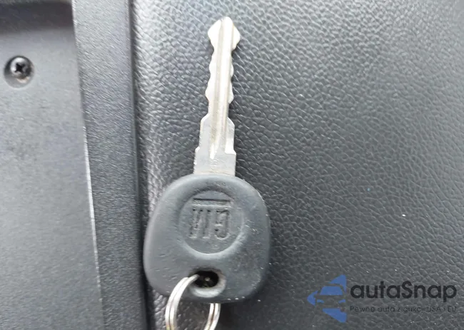 1GNSCBE01BR275824: 42485563